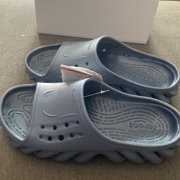🆕Crocs Echo Slide, Size J-6 Same as Women’s 8. Color: Storm Blue - Picture 5 of 9